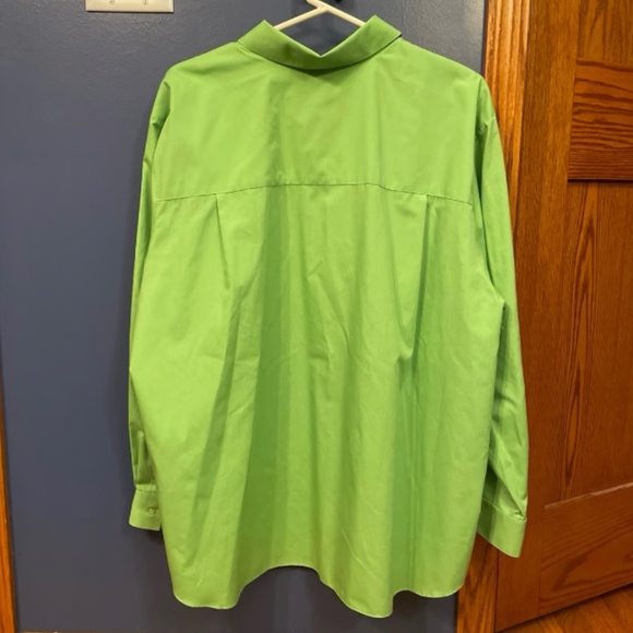 Foxcroft Top - Picture 2 of 3